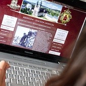 Ciekawa strona internetowa przyciąga wierzących i niewierzących.