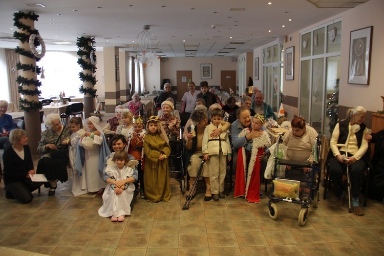 Jasełka w Centrum Pomocowym Caritas