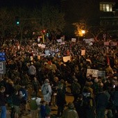 Liczne zatrzymania podczas protestów przeciwko Trumpowi