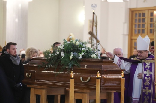 Pogrzeb śp. Rozalii Pindel, mamy bp. Romana Pindla