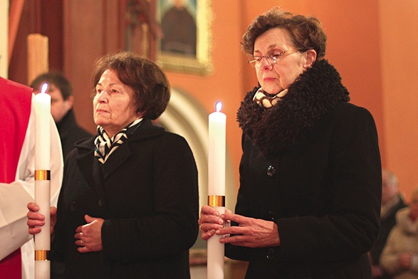 Bohaterka tekstu (pierwsza od lewej) i Anna Wywiał podczas konsekracji w 2013 r.