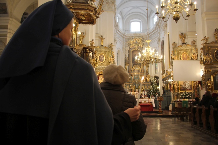 Obchody Dnia Życia Konsekrowanego w Łowiczu