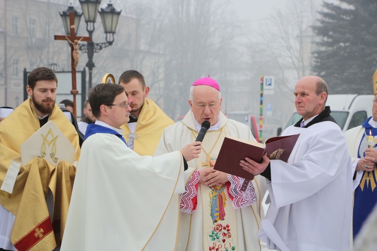 Obchody Dnia Życia Konsekrowanego w Łowiczu