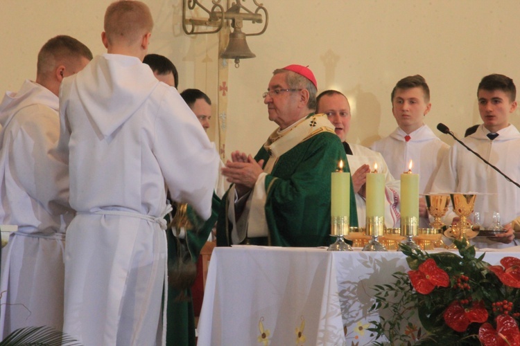 Uroczyste poświęcenie dzwonów w Luzinie