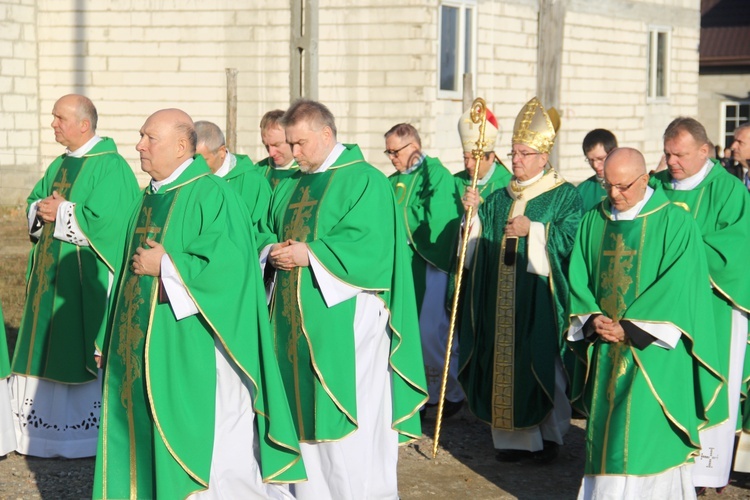 Uroczyste poświęcenie dzwonów w Luzinie