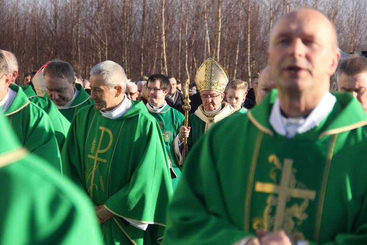 Uroczyste poświęcenie dzwonów w Luzinie