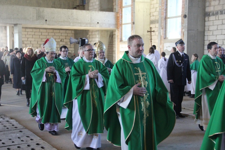 Uroczyste poświęcenie dzwonów w Luzinie