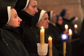 ▲	W czasie Eucharystii odbyło się uroczyste odnowienie ślubowania życia radami ewangelicznymi.