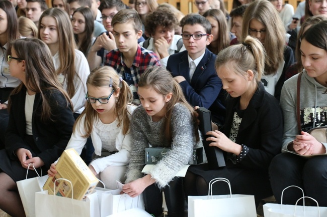 Rozstrzygnięcie konkursu "Biblia i ja"