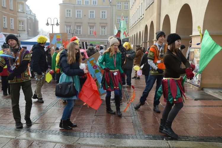 Walentynkowy korowód Fundacji "Dom"