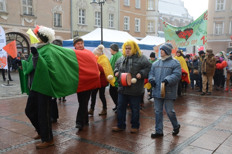 Walentynkowy korowód Fundacji "Dom"