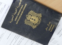 Amerykański ksiądz do Trumpa: Daj mój paszport uchodźcy z Syrii