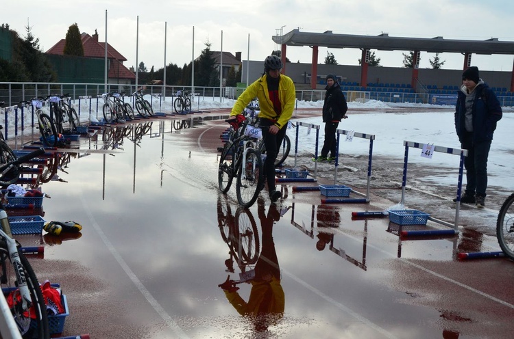 Zimowe zmagania sportowców