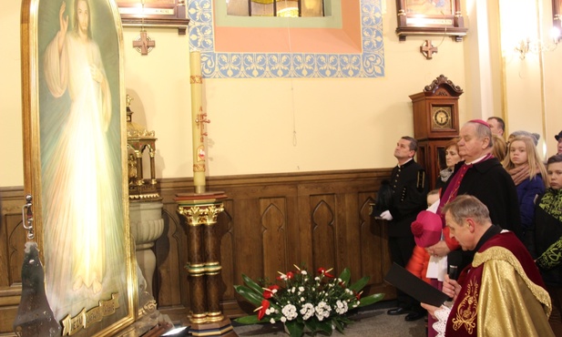 Słowa powitania w imieniu parafian wypowiedział ks. Wiesław Jóźwiak
