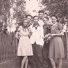 ▲	Spotkanie jaszczurkowców w 1941 roku. Od lewej: Stefania Wyczyńska, Stefan Murawski, Zygmunt Grochocki, Izydor Gencza, Paweł Wyczyński, Elżbieta Resmer.