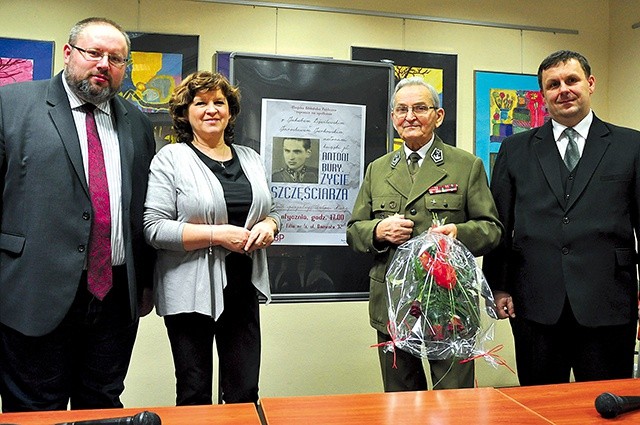 Spotkanie autorskie w Miejskiej Bibliotece Publicznej w Kędzierzynie-Koźlu. 