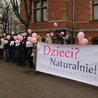 Protest przeciwko programowi in vitro