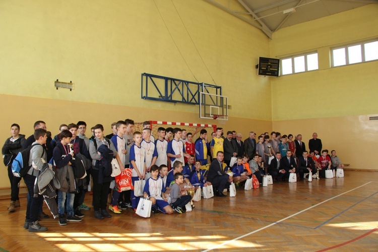 Piłkarski turniej Liturgicznej Służby Ołtarza w Łowiczu