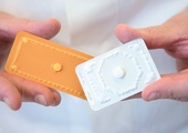 Tabletki „dzień po” mają działanie wczesnoporonne, ponieważ nie dopuszczając do zagnieżdżenia się zarodka, prowadzą do jego obumarcia.