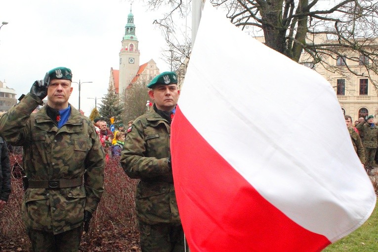 Błagam Cię za towarzyszami broni