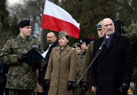 Z ich krwi wyrosła wolna i niepodległa Polska 