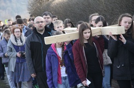 Każdy mógł się przytulić do krzyża