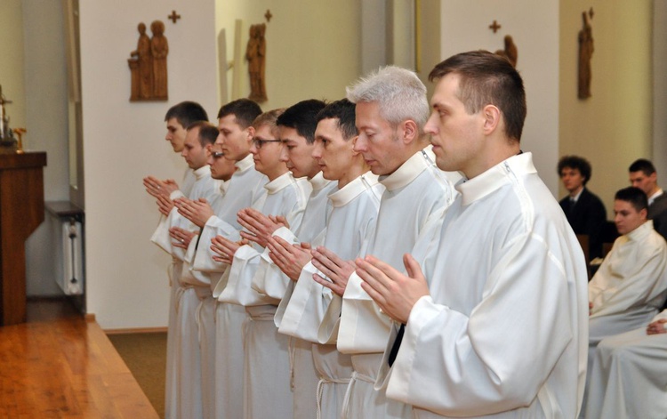 Posługi lektoratu i akolitatu w koszalińskim seminarium