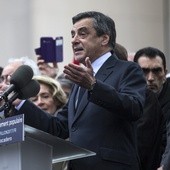 Fillon nie poddaje się naciskom, by zrezygnował z kandydowania