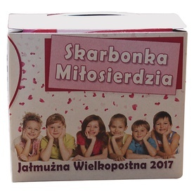 Środki zebrane w ramach wielkopostnej jałmużny rozdzielane są według uznania parafii. Na przykład elbląska parafia bł. Franciszki Siedliskiej adoptowała dziecko w Afryce. Ofiary zebrane do skarbonki przekazuje właśnie jemu.