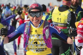 Justyna Kowalczyk, niekwestionowana królowa polskich nart, do Szklarskiej Poręby przyjechała prosto z mistrzostwa świata w Lahti. Nie zawiodła kibiców i pewnie wygrała na 50 km klasykiem.