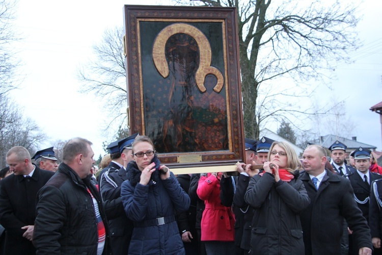 Powitanie ikony MB Częstochowskiej w Kozłowie Biskupim