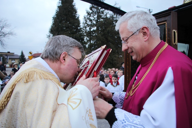 Powitanie ikony MB Częstochowskiej w Kozłowie Biskupim