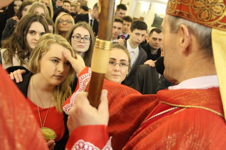 Bierzmowanie w par. MB Anielskiej w Dębicy