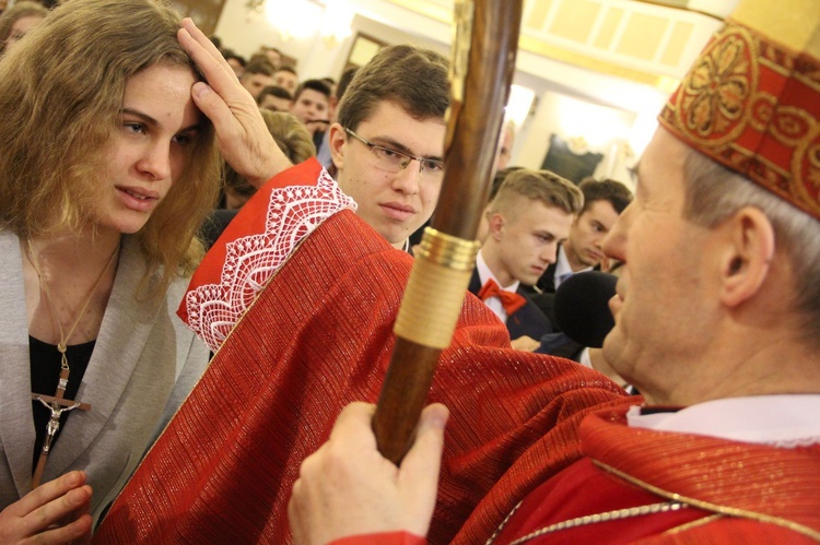 Bierzmowanie w par. MB Anielskiej w Dębicy