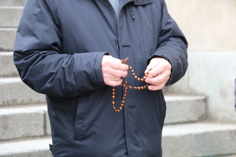 Antykościelna manifestacja feministek