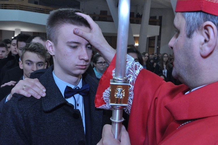 Bierzmowanie w par. Miłosierdzia Bożego w Dębicy