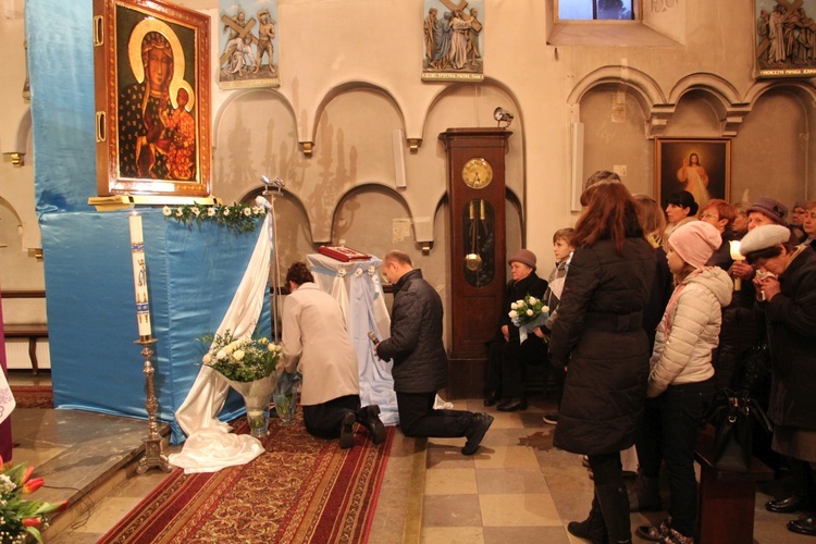 Powitanie ikony MB Częstochowskiej w Kozłowie Szlacheckim