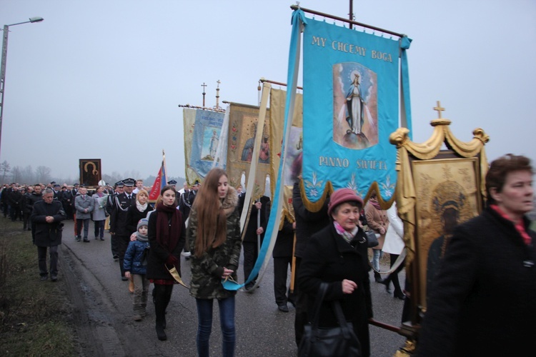 Powitanie ikony MB Częstochowskiej w Kozłowie Szlacheckim