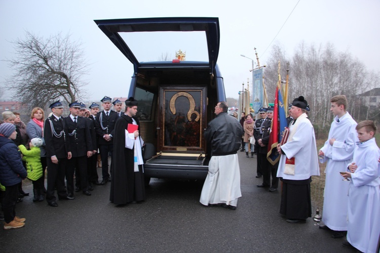 Powitanie ikony MB Częstochowskiej w Kozłowie Szlacheckim