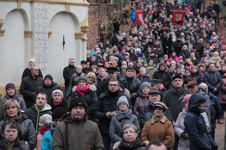 Cześć, chwała i przebłaganie