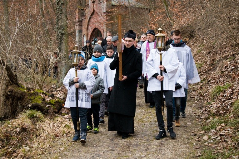 Przebijała się nadzieja