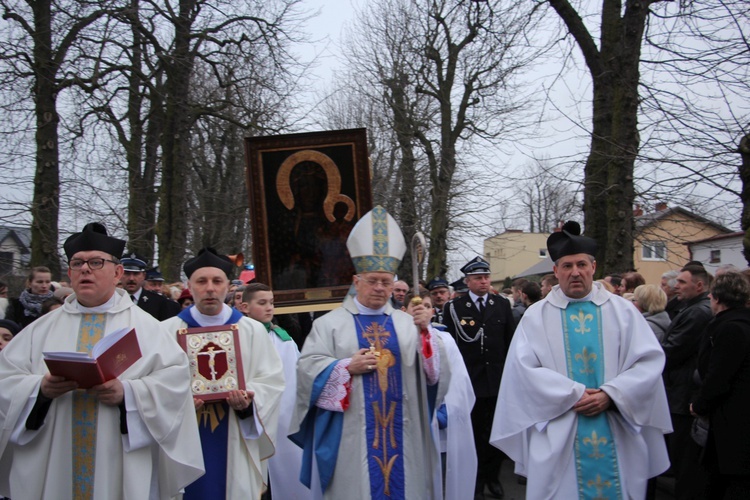 Powitanie ikony MB Częstochowskiej w Rybnie