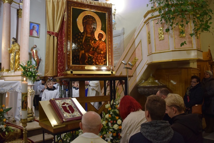 Powitanie ikony MB Częstochowskiej w Giżycach