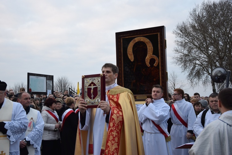 Powitanie ikony MB Częstochowskiej w Giżycach