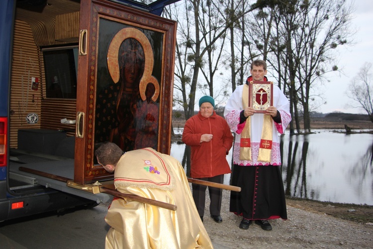 Powitanie ikony MB Częstochowskiej w Mikołajewie