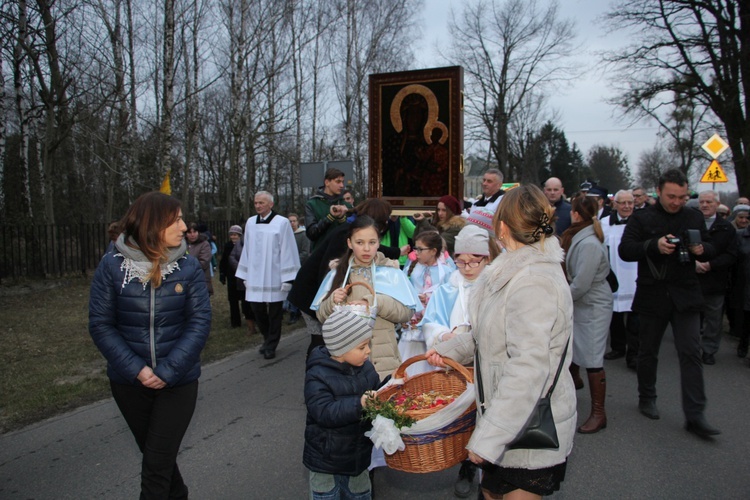 Powitanie ikony MB Częstochowskiej w Pilawicach