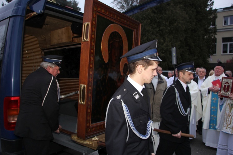 Powitanie ikony MB Częstochowskiej w Pilawicach