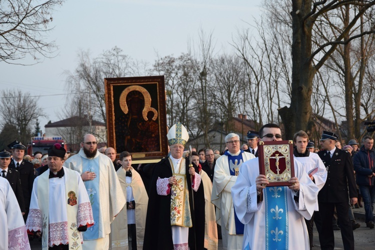 Powitanie ikony MB Częstochowskiej w Brochowie