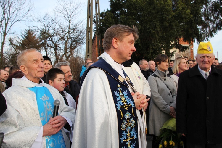 Powitanie ikony MB Częstochowskiej w Młodzieszynie