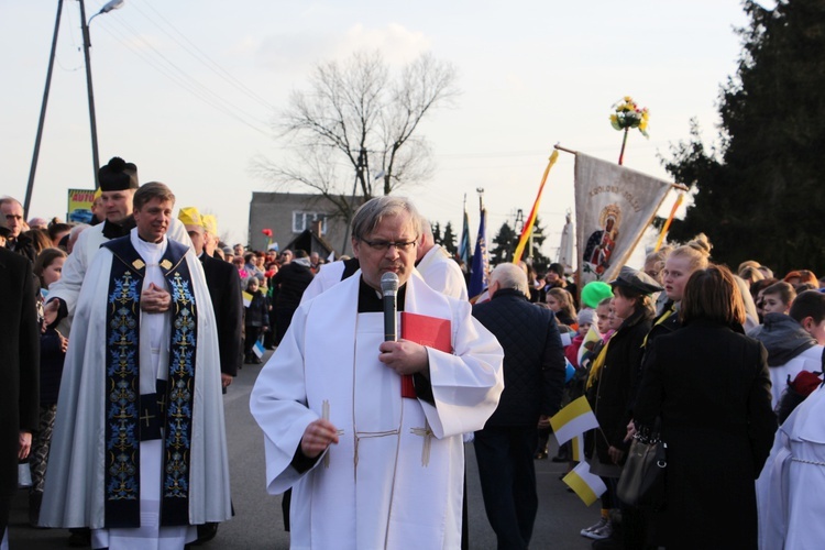 Powitanie ikony MB Częstochowskiej w Młodzieszynie